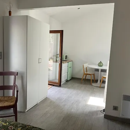 A La Croisee Des Sens